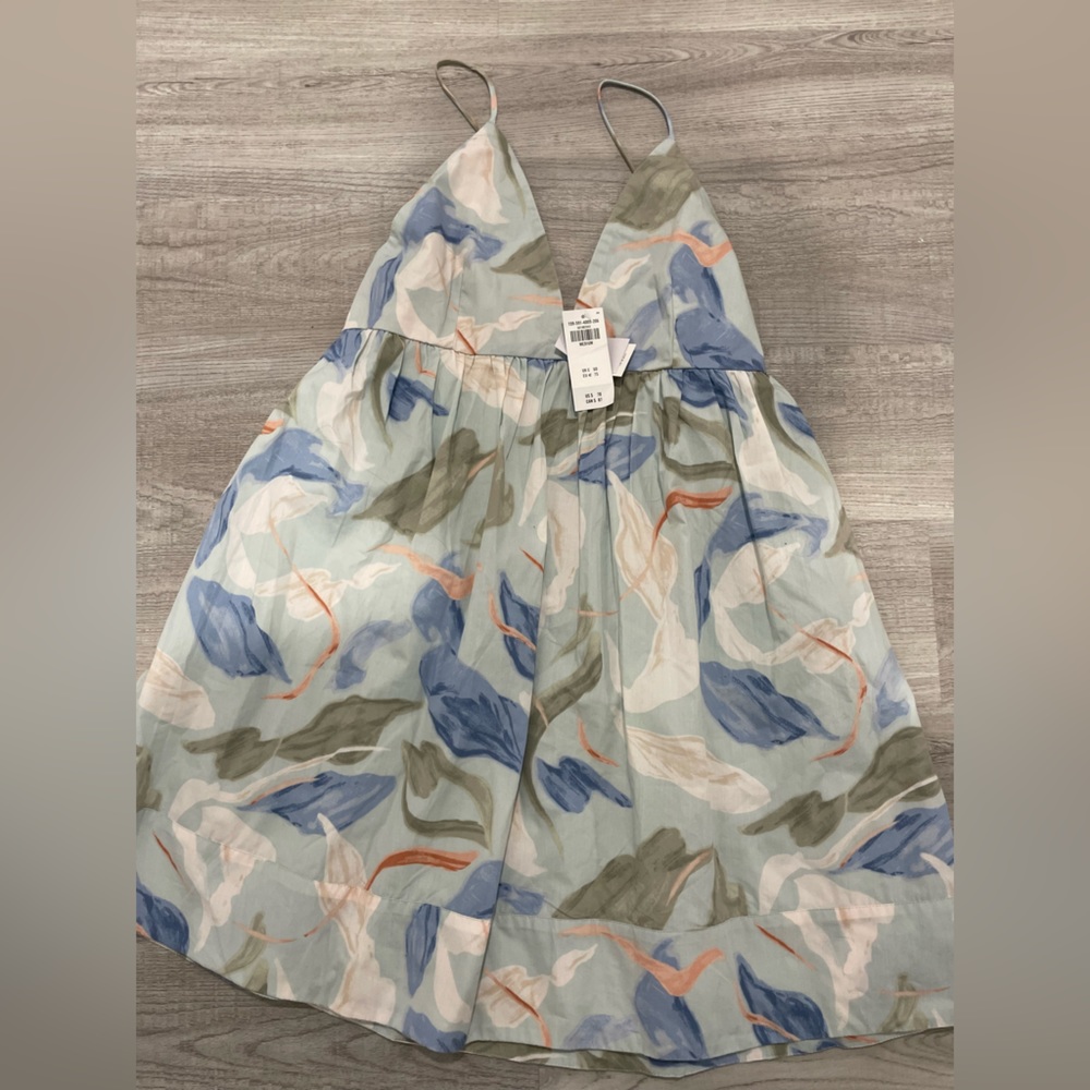 Abercrombie & Fitch floral dress size Medium, New with Tags